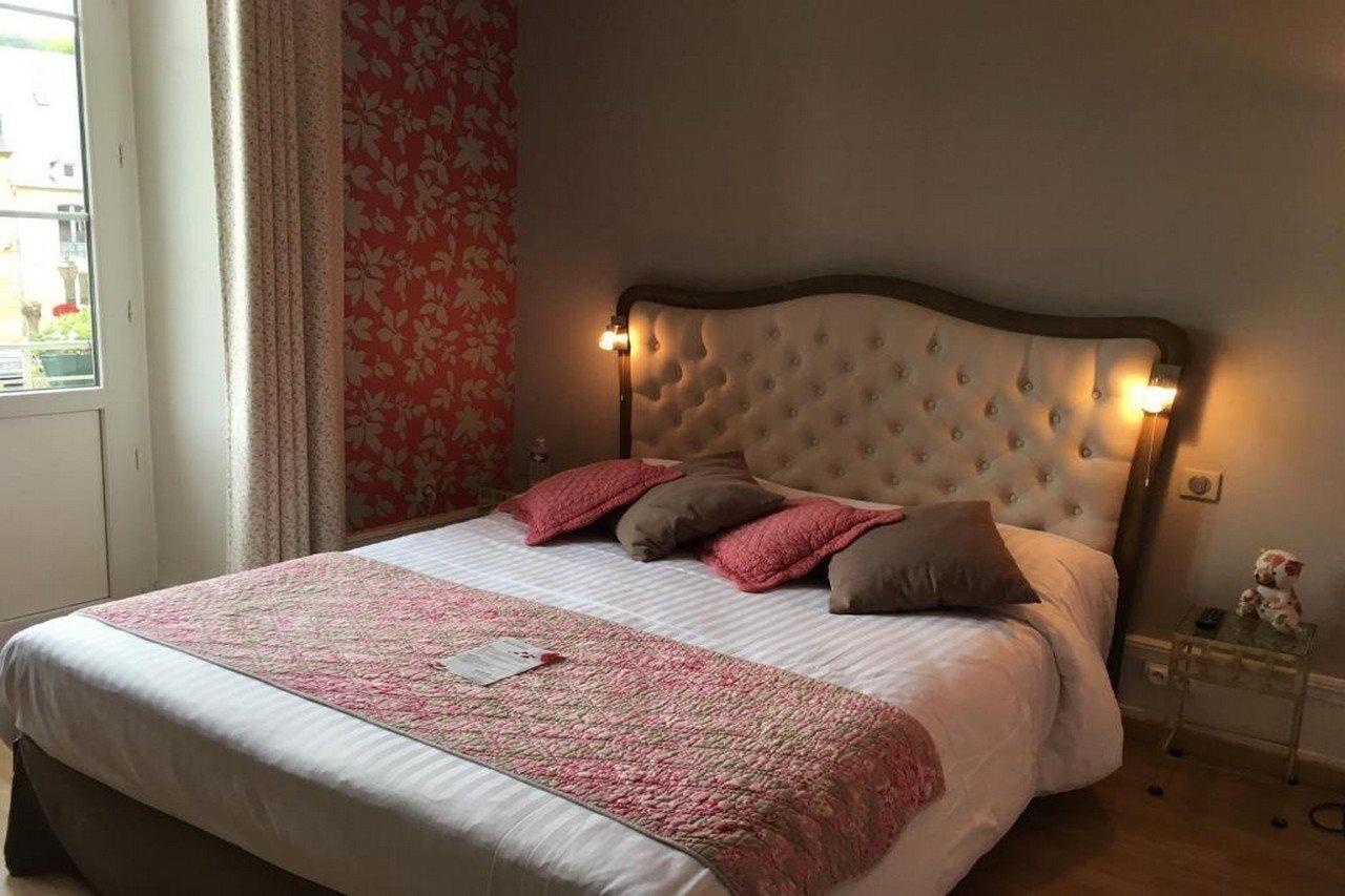 La Roseraie Hotel Restaurant Montignac-Lascaux Dış mekan fotoğraf