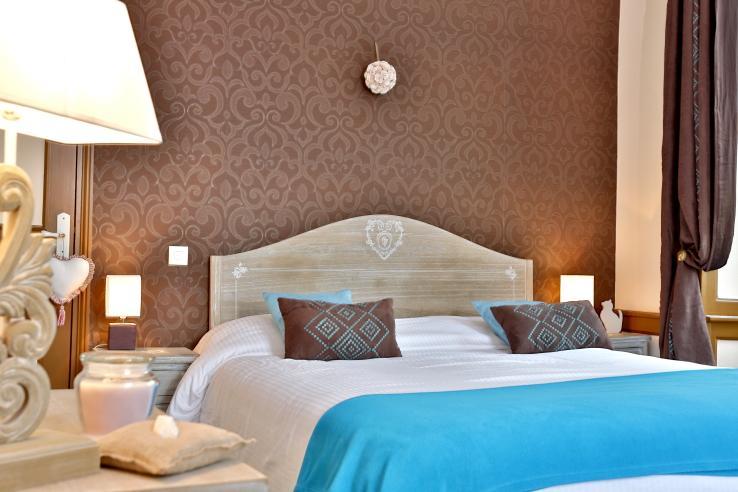 La Roseraie Hotel Restaurant Montignac-Lascaux Dış mekan fotoğraf