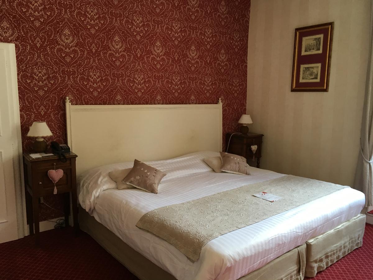 La Roseraie Hotel Restaurant Montignac-Lascaux Dış mekan fotoğraf